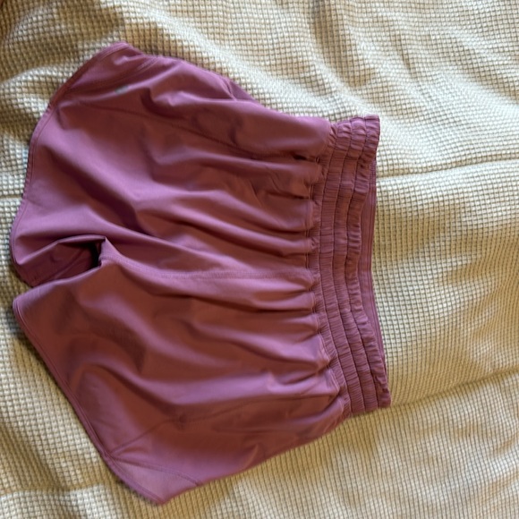 Lululemon hotty hot shorts - Picture 2 of 2